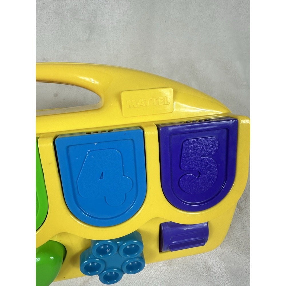 Vintage 1980's DISNEY Mattel Mickey Mouse & Friend Play 'n Pop Toy YELLOW #66090 - Picture 6 of 7